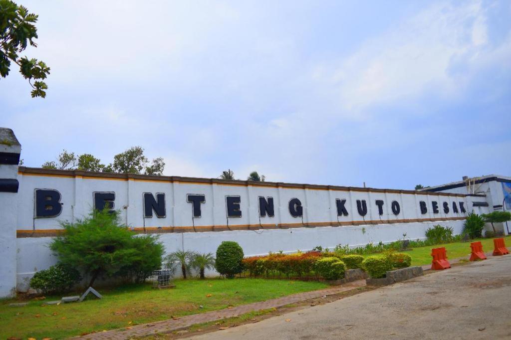 OYO 3415 Penginapan Wimane Palembang Bagian luar foto
