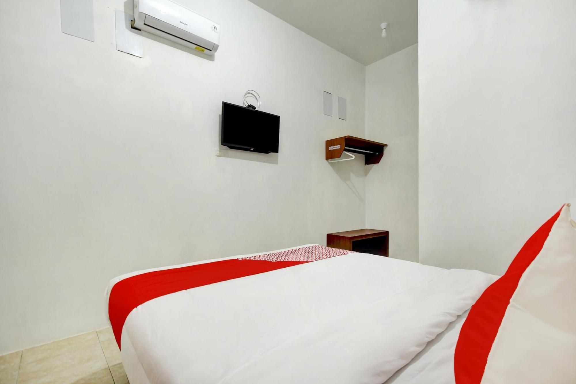 OYO 3415 Penginapan Wimane Palembang Bagian luar foto