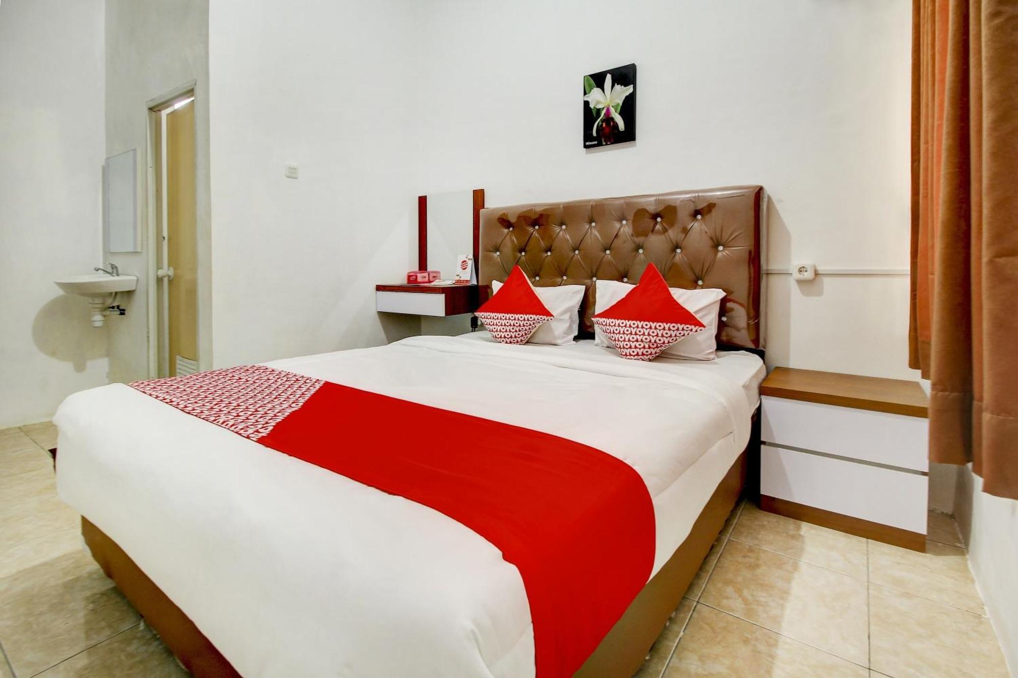 OYO 3415 Penginapan Wimane Palembang Bagian luar foto