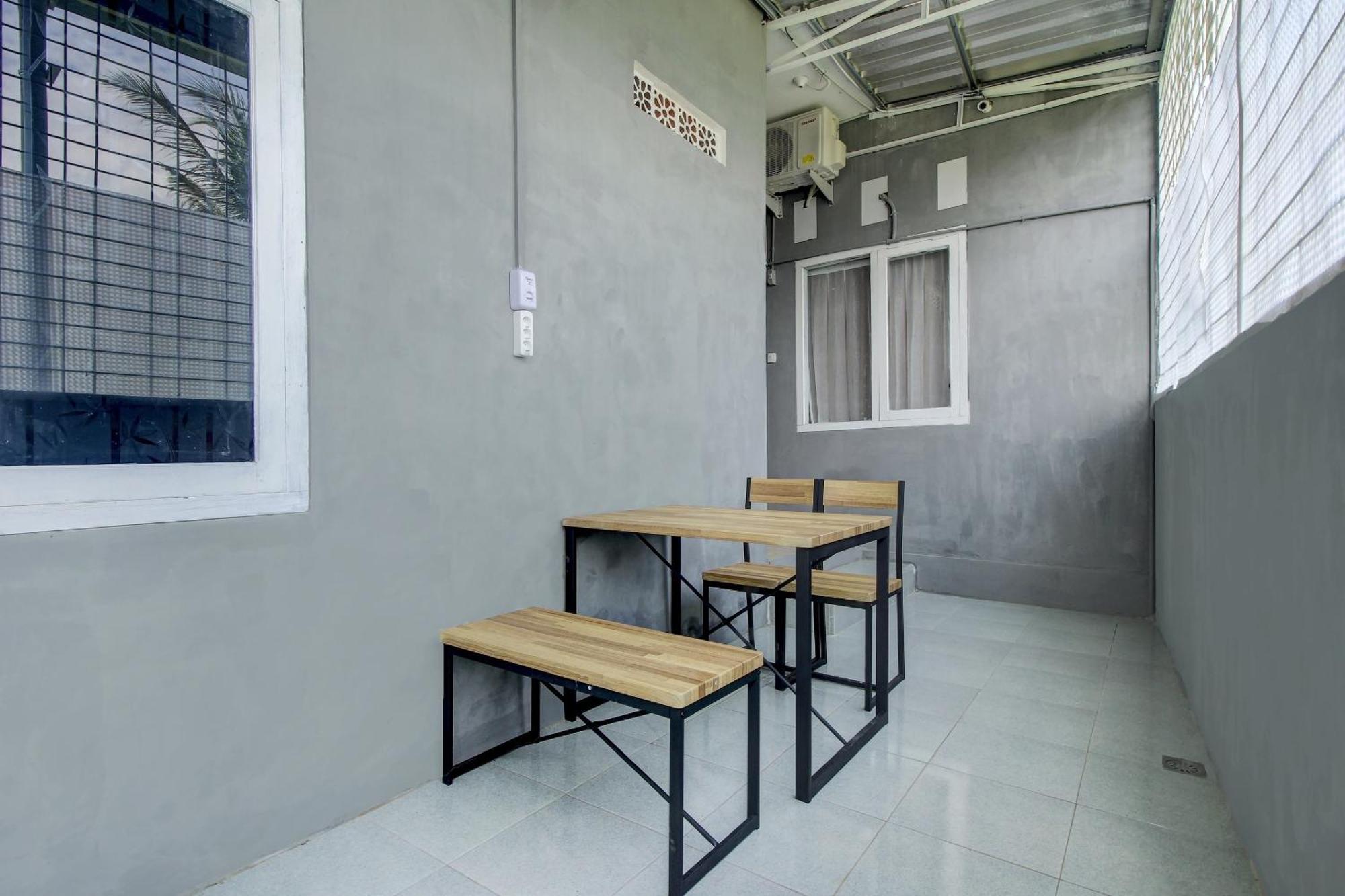 OYO 3415 Penginapan Wimane Palembang Bagian luar foto